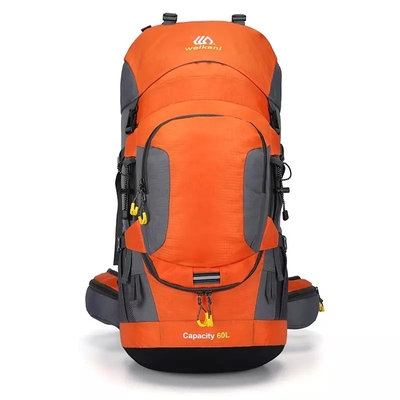 60Lライト級選手の防水ハイキングは70cmのRainproofバックパックをBackpack