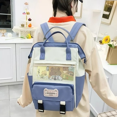 学校24cmのバックパック袋はかわいいバックパックが漫画の子供の十代の若者たちを置いた女の子を置いた
