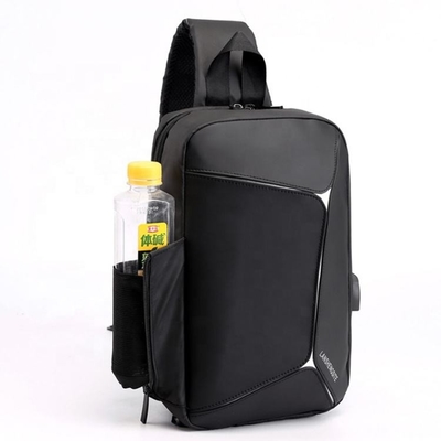 PUの人の吊り鎖のCrossbody袋のUSBケーブルBSCIが付いている防水吊り鎖のパック