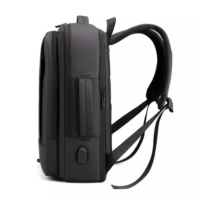 15.6の」学校旅行のための電話充電器12.6Litreが付いているビジネス ラップトップのバックパック